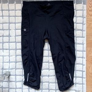 Athleta Be Free Knicker Capri Leggings, Medium